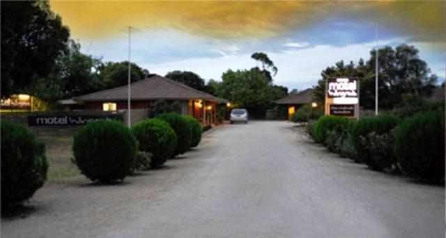Motel Wingrove Corowa Exterior photo